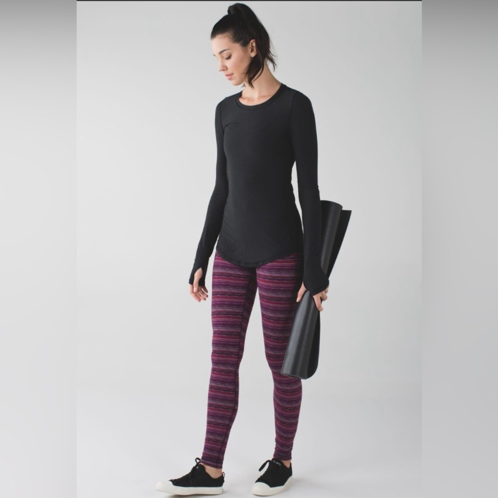 Lululemon Wunder Under Pant III
Space Dye Twist Regal Plum‎ - Size 4